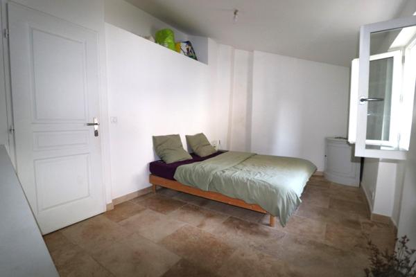 Pertuis centre ville, maison de 62m² avec terrasse