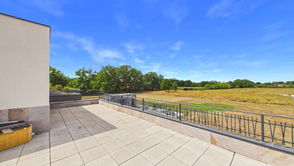 DOMAINE D'EXCEPTION de 300 m² habitables sur 3 hectares niché au calme et sans vis à vis. Montauban
