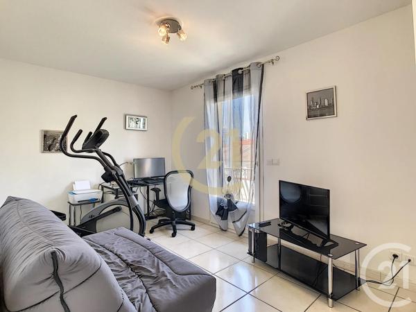Maison à vendre  5 pièces - 185 m 2   PERPIGNAN  - 66