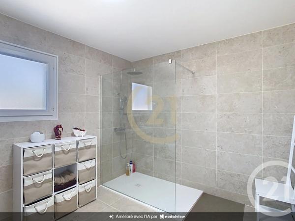 Maison à vendre  5 pièces - 185 m 2   PERPIGNAN  - 66