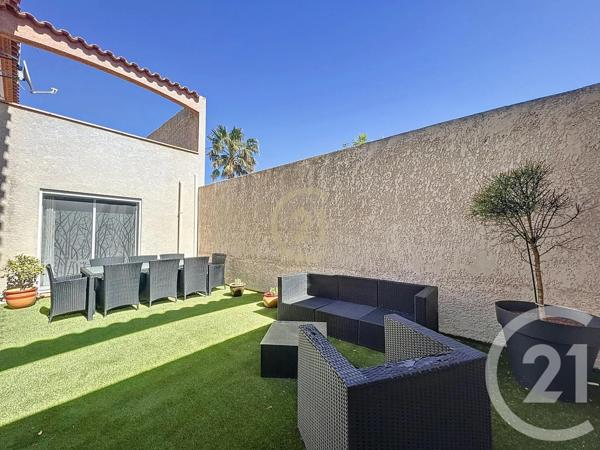 Maison à vendre  5 pièces - 185 m 2   PERPIGNAN  - 66