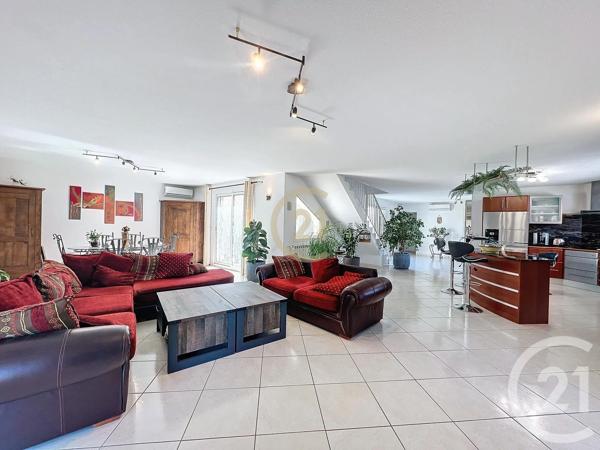 Maison à vendre  5 pièces - 185 m 2   PERPIGNAN  - 66