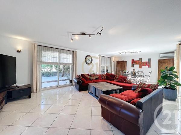 Maison à vendre  5 pièces - 185 m 2   PERPIGNAN  - 66