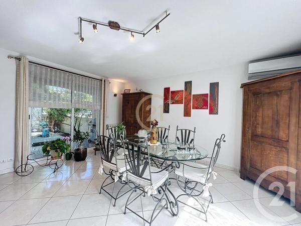 Maison à vendre  5 pièces - 185 m 2   PERPIGNAN  - 66
