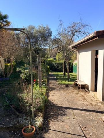 Maison de ville avec jardin – Emplacement idéal à 3 minutes du centre-ville Détails des diagnostics énergétiques