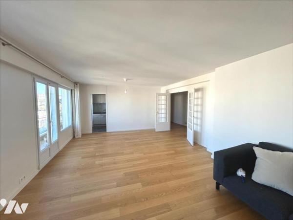SECTEUR PASTEUR APPARTEMENT 5 PIECES DERNIER ETAGE