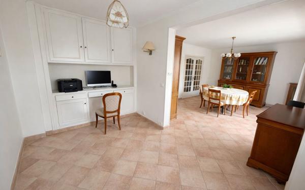 Appartement à vendre    4 pièces • 84,30 m2 Le Pecq