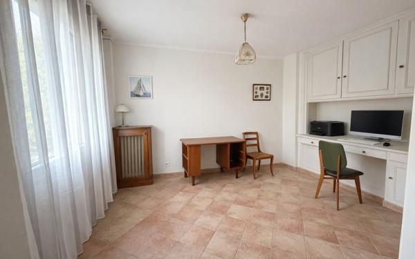 Appartement à vendre    4 pièces • 84,30 m2 Le Pecq