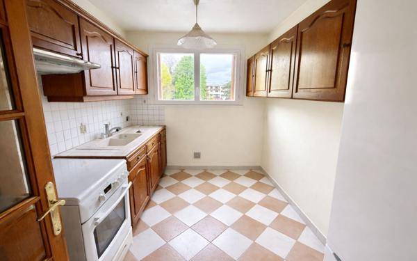 Appartement à vendre    4 pièces • 84,30 m2 Le Pecq