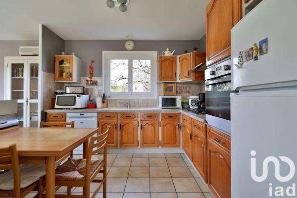 Maison à vendre 7 pièces 145 m² Grézieu-la-Varenne