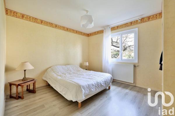 Maison à vendre 7 pièces 145 m² Grézieu-la-Varenne