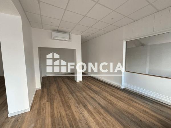 Location Local commercial 2 pièces 69 m² - 30 AVENUE JEAN RIEUX Toulouse 31500