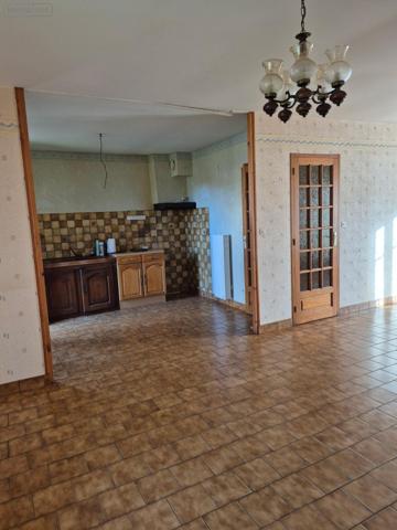 Maison à vendre à Assé-le-Boisne dans la Sarthe (72130), ref : MA402