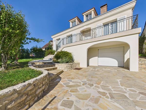 Saint-Pierre-du-Perray (91280) Charmante maison familiale – 5 chambres – Sous-sol total avec garage