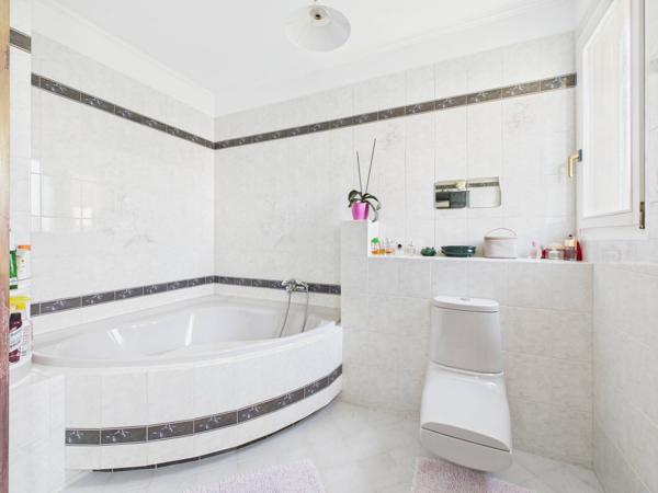 Saint-Pierre-du-Perray (91280) Charmante maison familiale – 5 chambres – Sous-sol total avec garage