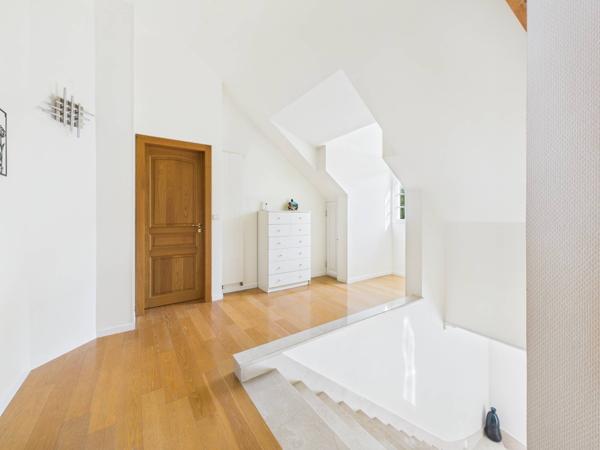 Saint-Pierre-du-Perray (91280) Charmante maison familiale – 5 chambres – Sous-sol total avec garage