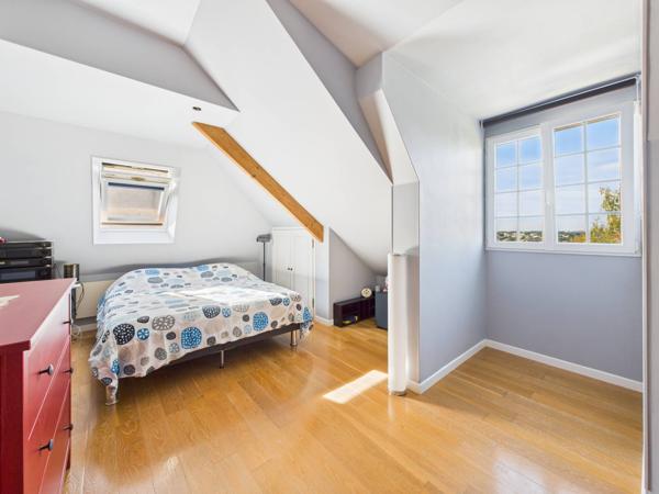 Saint-Pierre-du-Perray (91280) Charmante maison familiale – 5 chambres – Sous-sol total avec garage