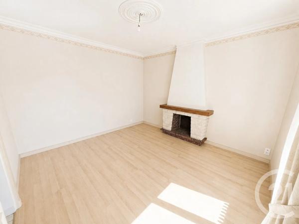 Maison à vendre  6 pièces - 95 m 2   CHATEAUBRIANT  - 44