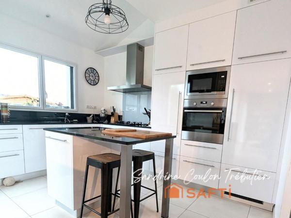 A Etel: maison de 116 m² récente, clé en main