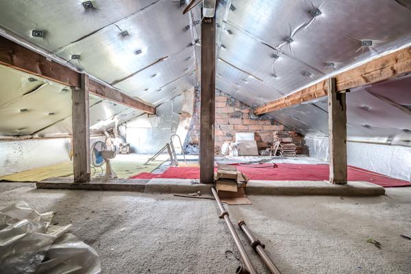 Maison de 3 pièces, jardin, sous-sol total et combles aménageables – Quartier des Chênes (Houilles)