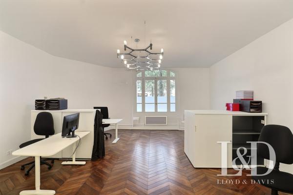 BUREAUX POUR PROFESSIONS LIBERALES