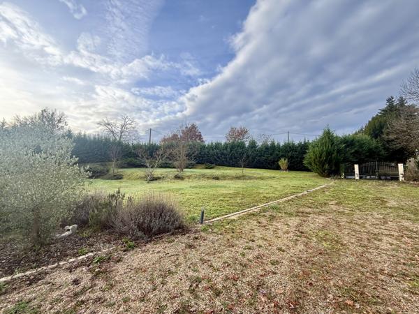 Plain-pied récent sur terrain de 3500 m²