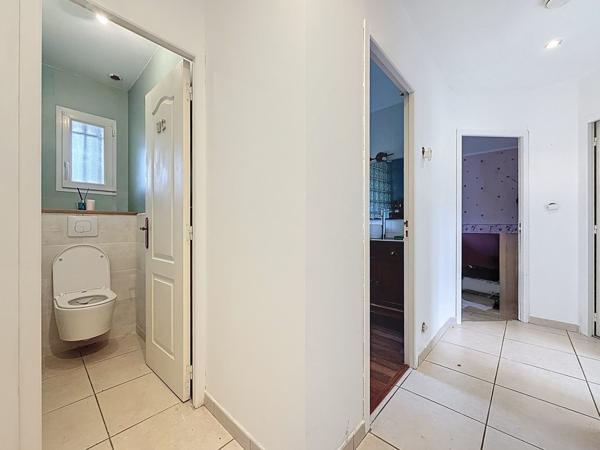 Plain-pied récent sur terrain de 3500 m²