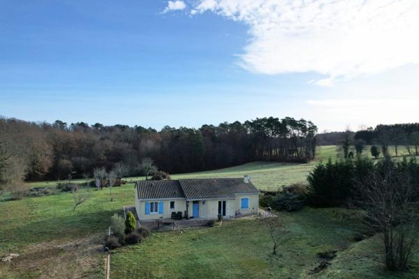 Plain-pied récent sur terrain de 3500 m²