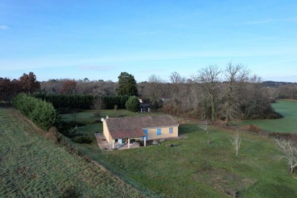 Plain-pied récent sur terrain de 3500 m²