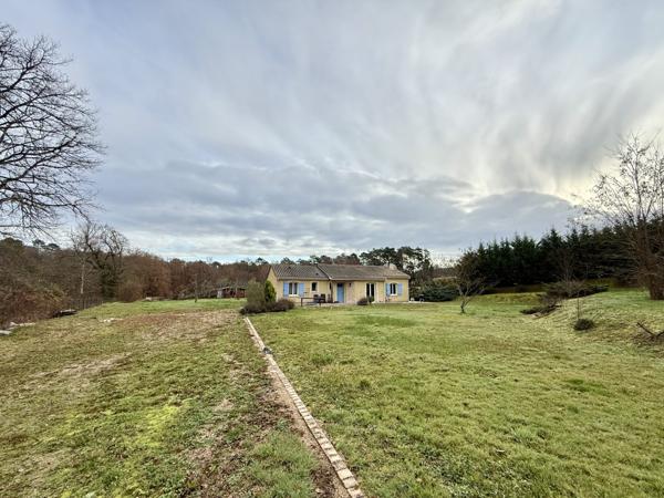 Plain-pied récent sur terrain de 3500 m²