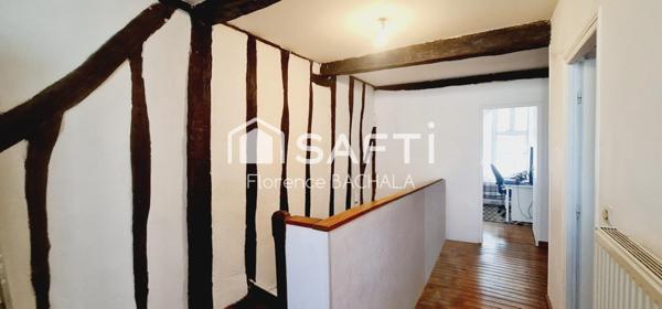 Maison de charme rénovée - 208 m² habitables avec piscine et dépendances sur une parcelle de 512 m²