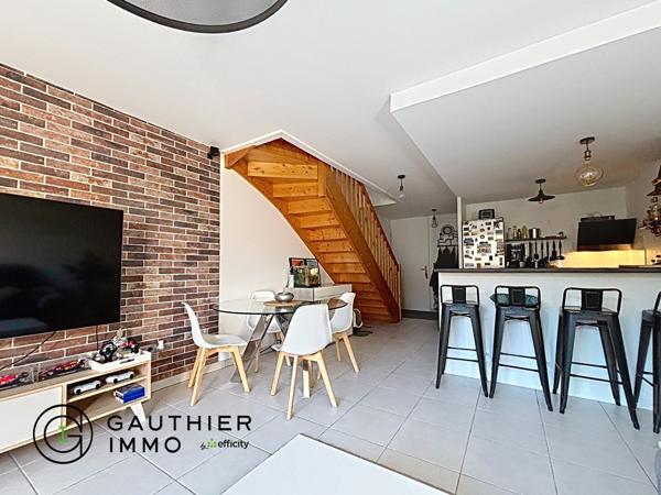 Maison
         3 pièces
        - 69 m²