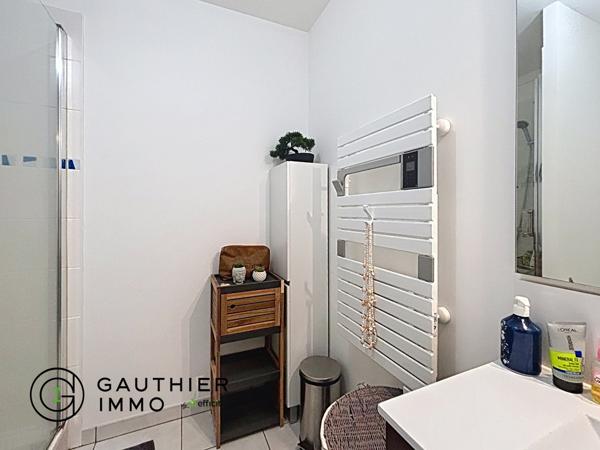 Maison
         3 pièces
        - 69 m²