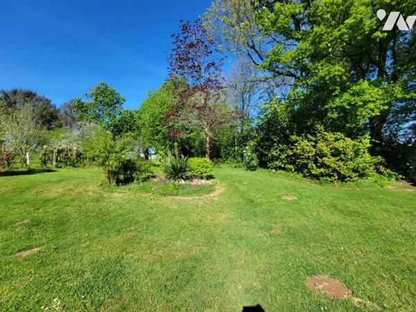 Propriété dans hameau en campagne