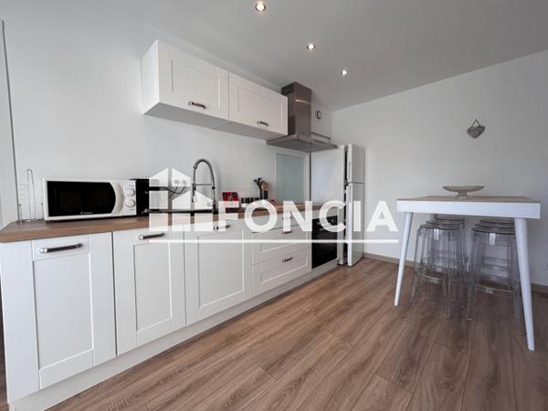 Location Appartement meublé 3 pièces 48.39 m² - LA ROCHELIERE 3 - C224 - 6 RUE DE LA SOLE La Rochelle 17000