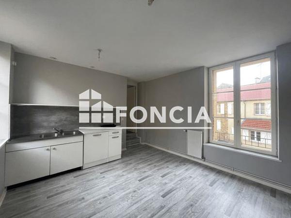 Location Appartement 2 pièces 40.2 m² - 9 QUAI ARTHUR RIMBAUD Charleville Mezieres 08000