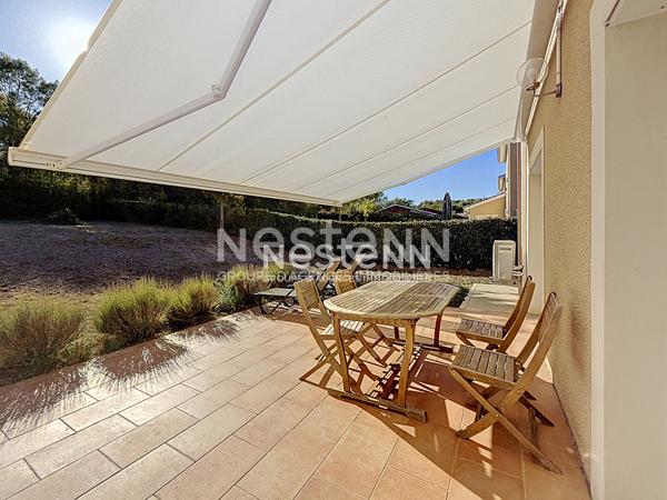 A vendre maison 4 pièces jardin terrasse et garage.