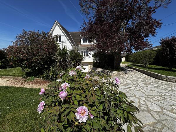 Voves (28150) Maison familiale - Jardin/Garages