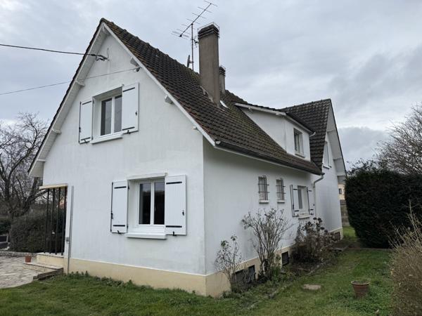 Voves (28150) Maison familiale - Jardin/Garages