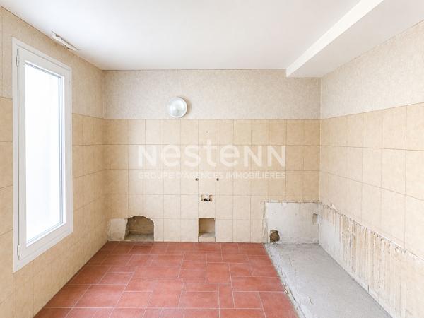 Immeuble de plus de 180m2 à vendre sur 3 niveaux à Chaumont - local commercial et terrasse - Fort potentiel de  rentabilité