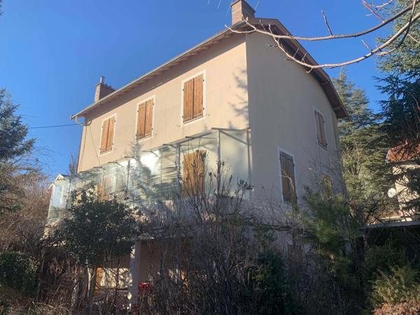 Maison familiale à vendre 7 pièces - VEYNES (05)