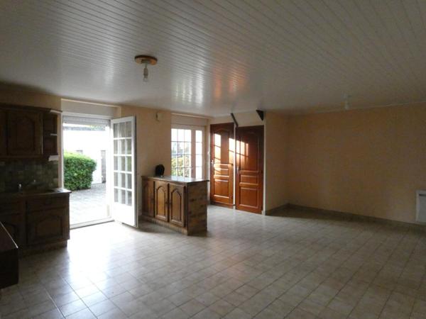 SAINT-PIERRE DE PLESGUEN, maison en pierre de 111m2 sur un terrain de 694m2