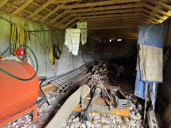 Couleuvre – Maison individuelle sur +/- 5 hectares de terrain privé, entourée par la nature et le calme Couleuvre (03320)