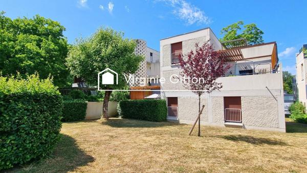 F2 + TERRASSE DE 22M² + CAVE + PARKING