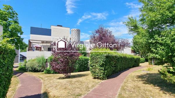 F2 + TERRASSE DE 22M² + CAVE + PARKING