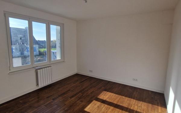 Appartement à louer    3 pièces •  Plouisy