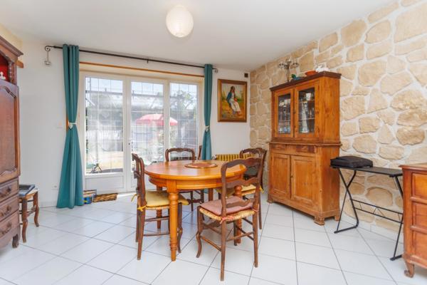 Exclusivité, à vendre – Maison avec double garage et terrain clos – Vérosvres (71)