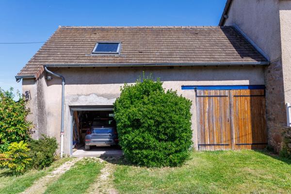 Exclusivité, à vendre – Maison avec double garage et terrain clos – Vérosvres (71)