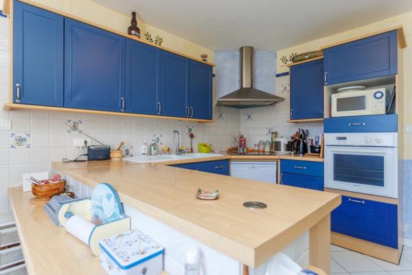 Exclusivité, à vendre – Maison avec double garage et terrain clos – Vérosvres (71)