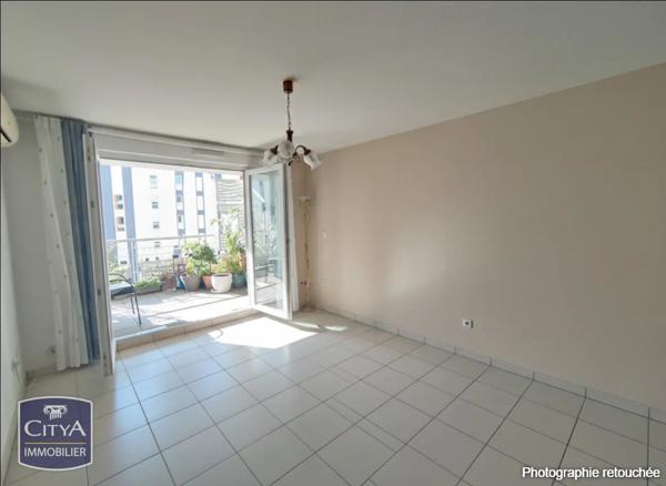 Appartement à vendre 2 pièces 47.2m² Nîmes (30000)